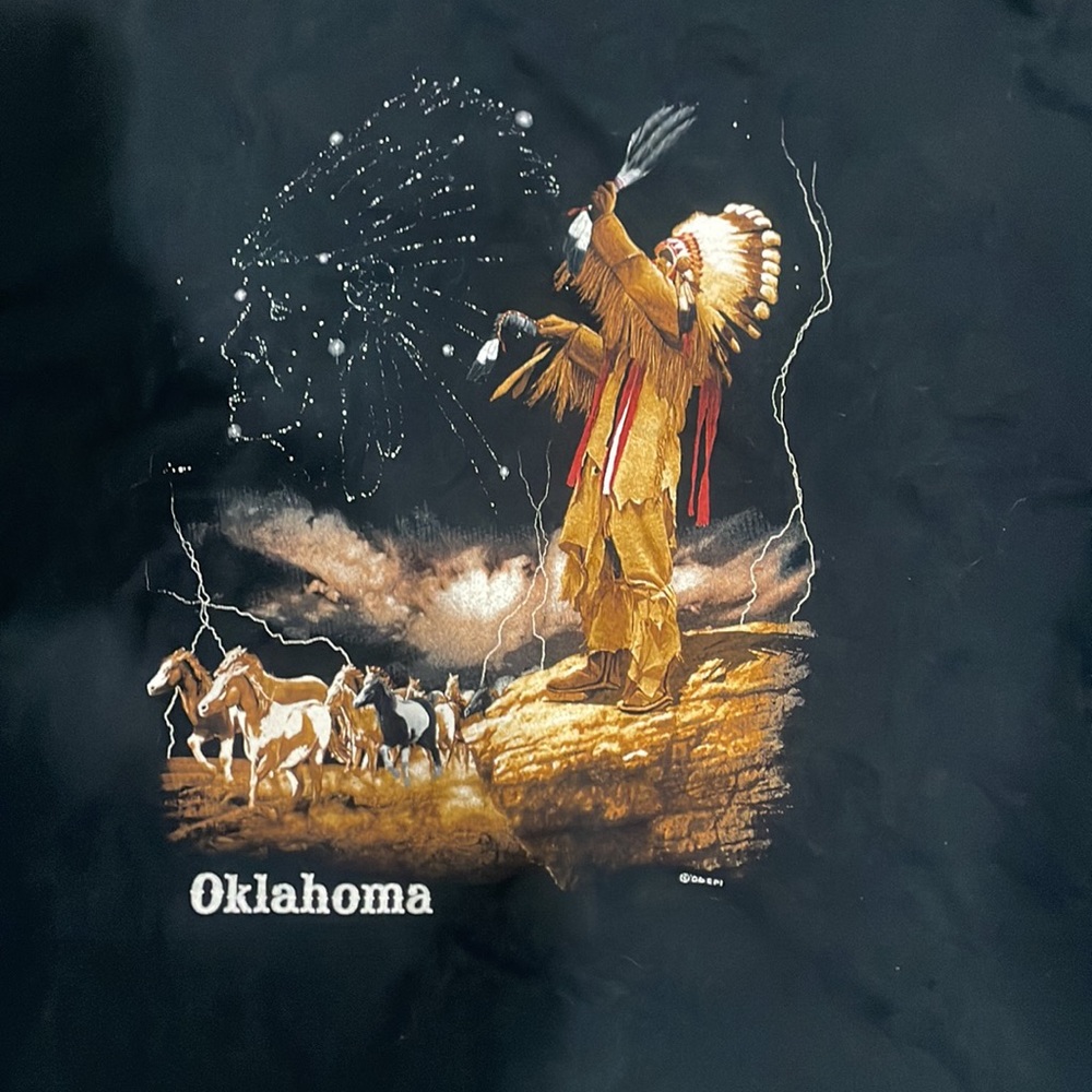 Gildan Oklahoma Native American graphic tee